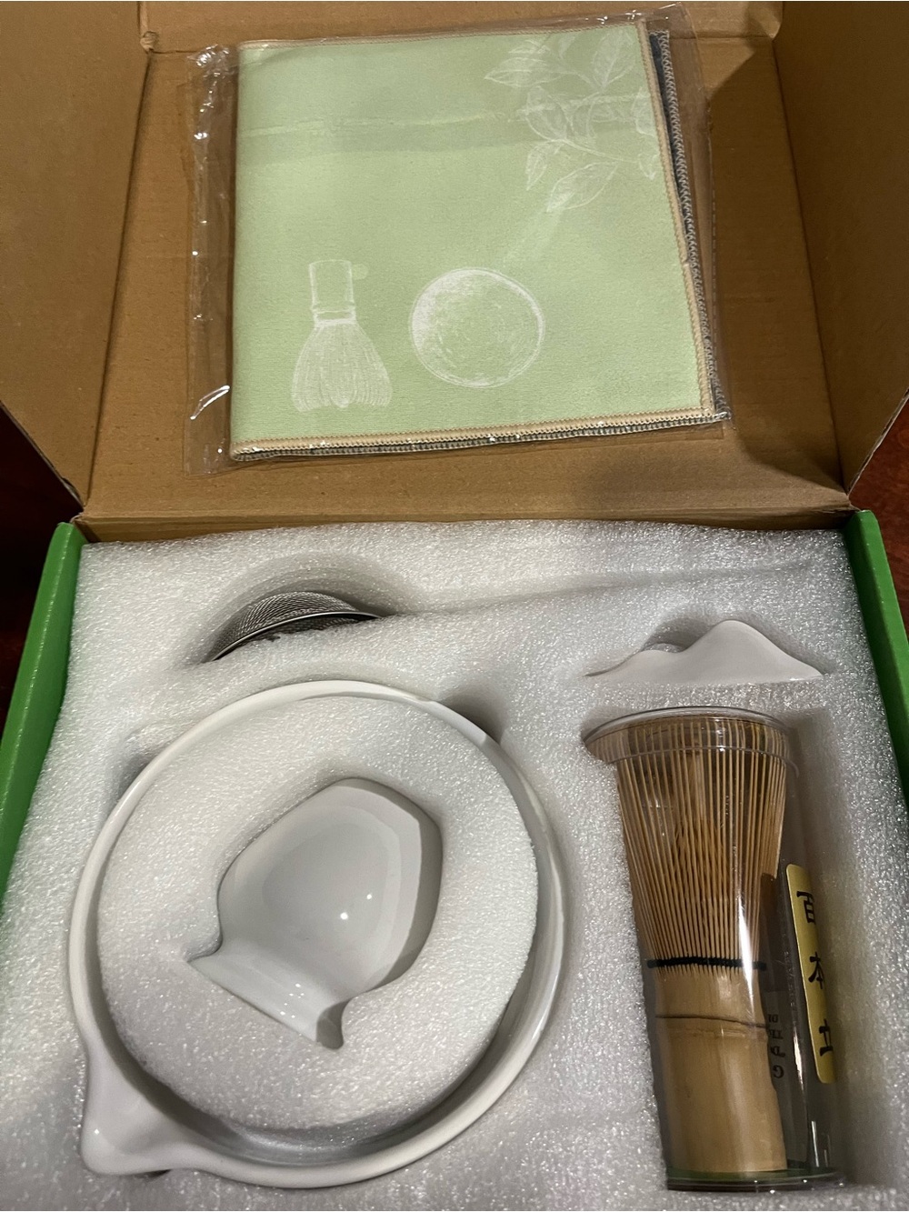 Matcha Tea Set - White Ceramic Bowl & Accessories - Picture 3 of 3